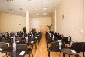 Laguna_Park_conference_hall_galery_01