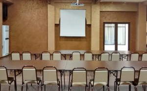 meeting-stage